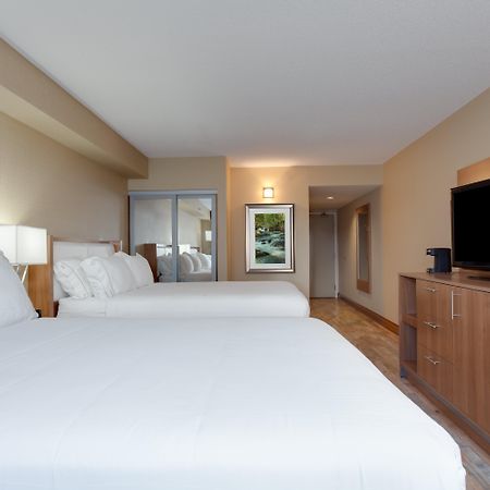 Holiday Inn Express Hotel & Suites Uptown Fredericton By Ihg מראה חיצוני תמונה