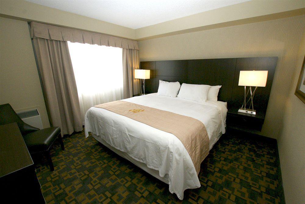 Holiday Inn Express Hotel & Suites Uptown Fredericton By Ihg מראה חיצוני תמונה